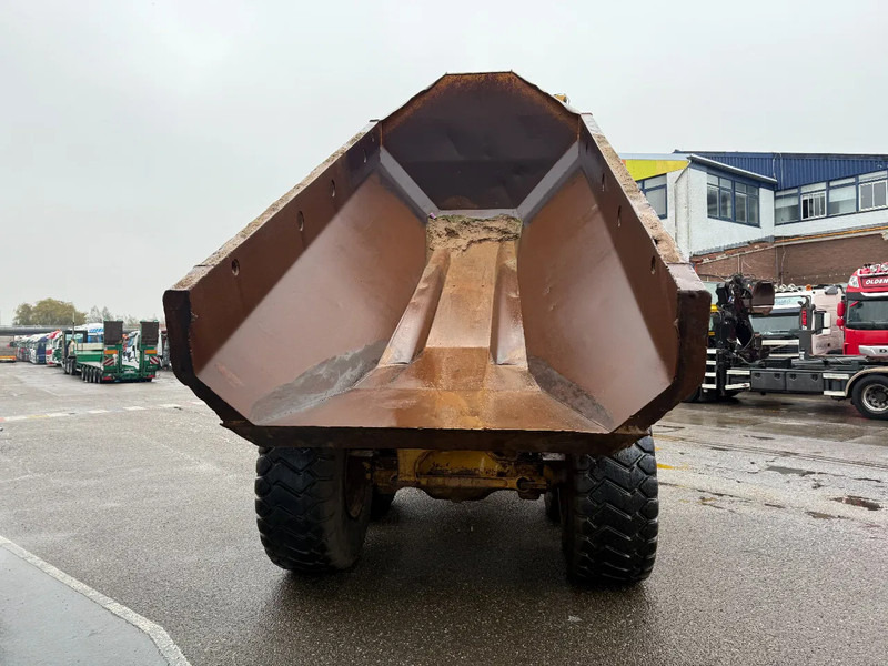 Caterpillar 725, CE, AIRCO, RETARDER, REAR CAMERA, AUTO LUBE, 23,5X25 TYERS - Zglobni kiper: slika 4 Caterpillar 725, CE, AIRCO, RETARDER, REAR CAMERA, AUTO LUBE, 23,5X25 TYERS - Zglobni kiper: slika 4