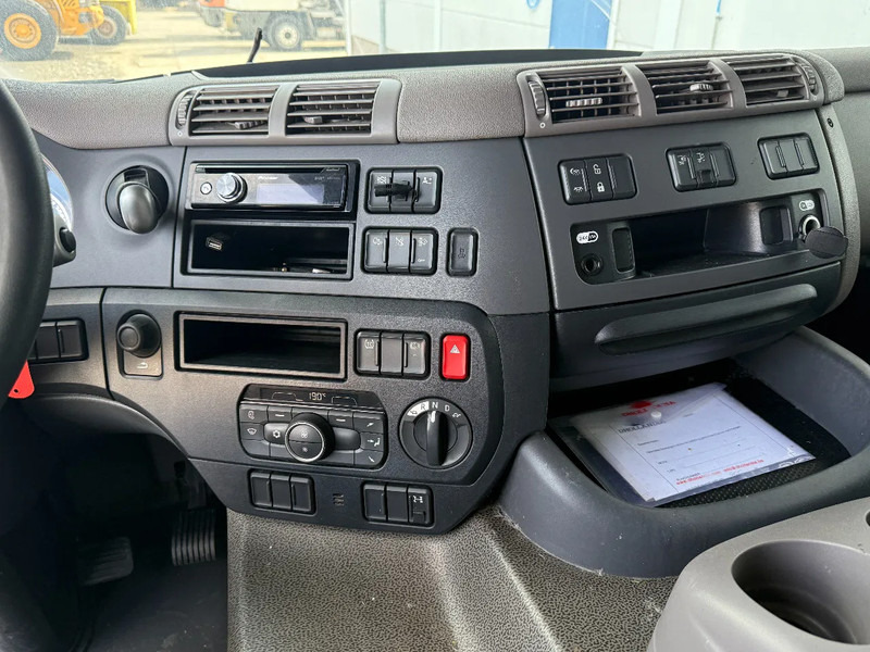 Kamion sa zatvorenim sandukom DAF CF 320 4X2 - EURO 6 - 19 TON + DHOLLANDIA: slika 14 Kamion sa zatvorenim sandukom DAF CF 320 4X2 - EURO 6 - 19 TON + DHOLLANDIA: slika 14