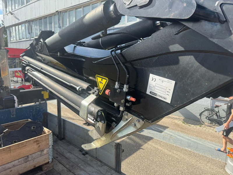 DAF CF 85.410 8X2 EURO 5 PALFINGER PK60002 + FLY JIB + REMOTE + TWISTLOCKS - Kamion sa dizalicom: slika 5 DAF CF 85.410 8X2 EURO 5 PALFINGER PK60002 + FLY JIB + REMOTE + TWISTLOCKS - Kamion sa dizalicom: slika 5