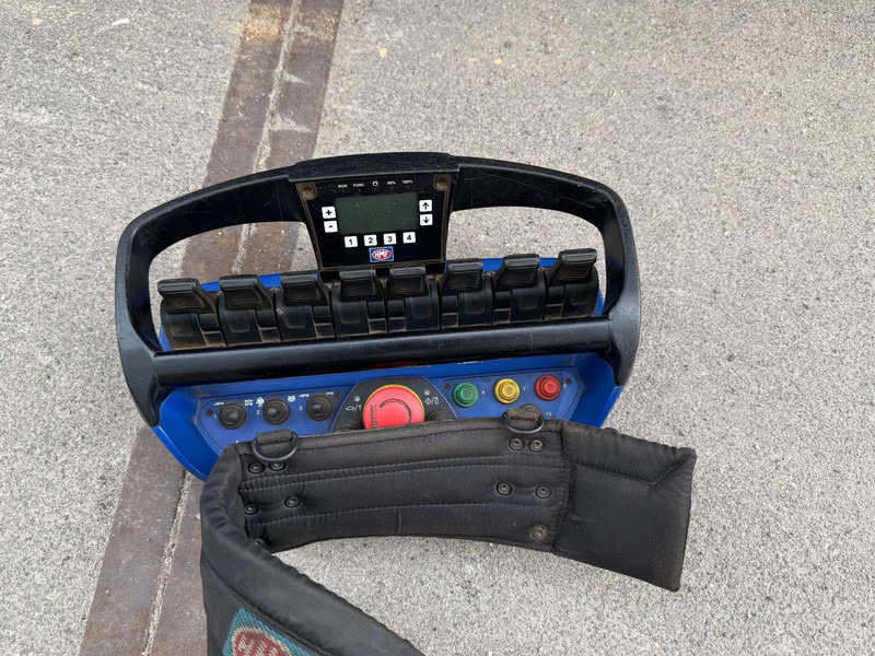 Kamion sa kablovskim sistemom, Kamion sa dizalicom DAF CF 85.460 8X2 + YEAR 2016 HMF CRANE 2620-K4 + FLYJIB + WINCH + REMOTE: slika 11 Kamion sa kablovskim sistemom, Kamion sa dizalicom DAF CF 85.460 8X2 + YEAR 2016 HMF CRANE 2620-K4 + FLYJIB + WINCH + REMOTE: slika 11