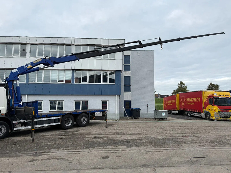 DAF CF 85 6X2 EURO 5 + HMF 37 TON/M + REMOTE CONTROL - Kamion sa dizalicom: slika 4 DAF CF 85 6X2 EURO 5 + HMF 37 TON/M + REMOTE CONTROL - Kamion sa dizalicom: slika 4