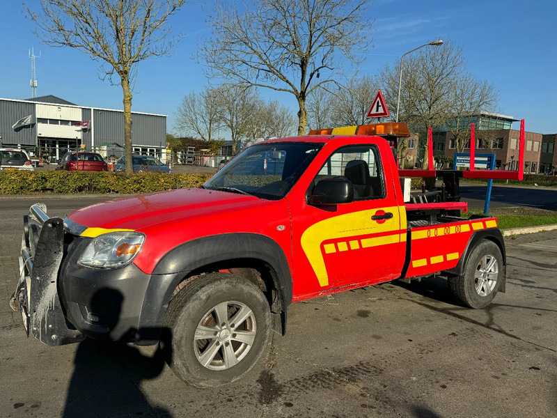Mazda BT-50 4X4 + TOW TRUCK + DOUBLE WINCH + REMOTE - Dostavno vozilo: slika 1 Mazda BT-50 4X4 + TOW TRUCK + DOUBLE WINCH + REMOTE - Dostavno vozilo: slika 1