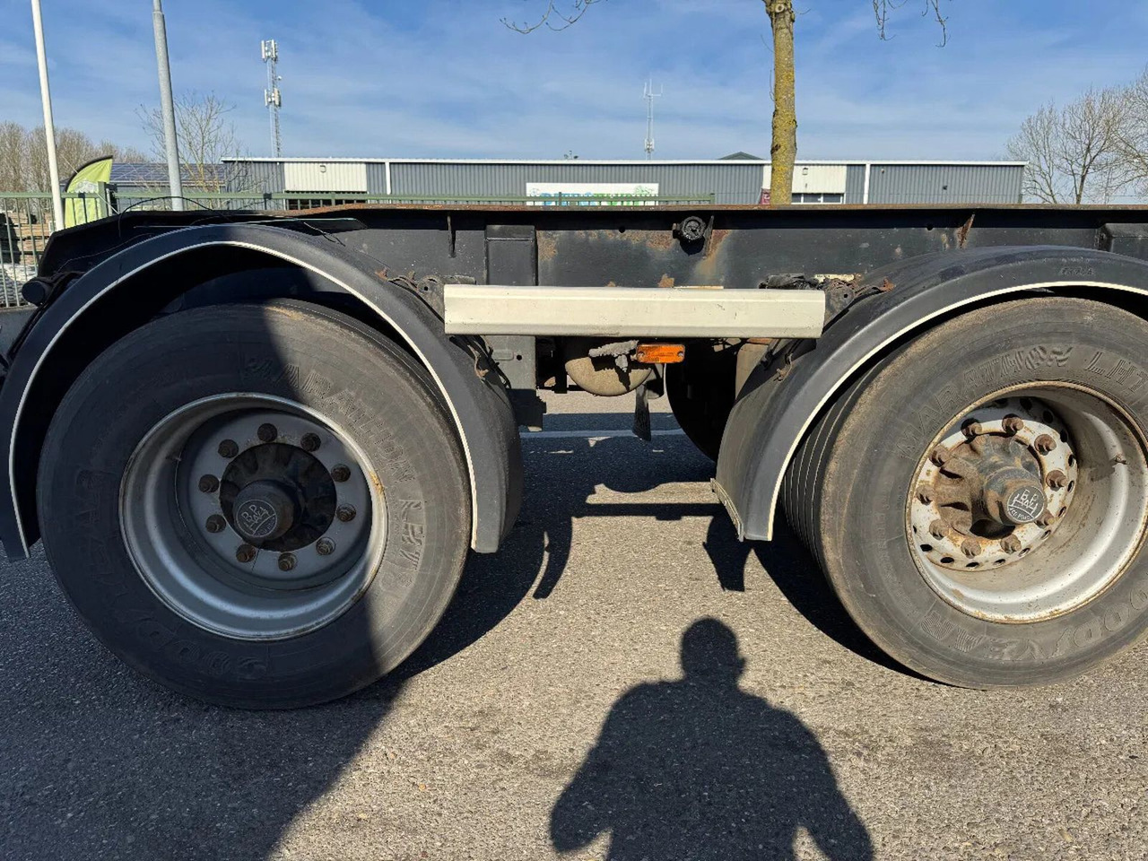 Floor FLA-10-20 - 3 AXLE BPW - Abrol/ Autopodizač prikolica: slika 5 Floor FLA-10-20 - 3 AXLE BPW - Abrol/ Autopodizač prikolica: slika 5