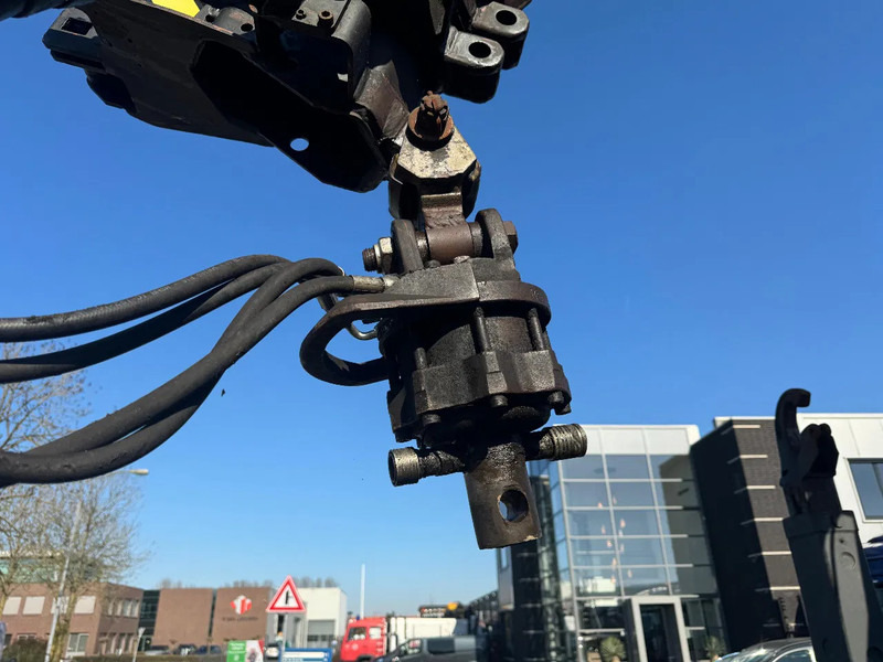 Lizing Ginaf M 3232 S 6X2 - EURO 2 + PALFINGER PK19000 + REMOTE + PALIFT HOOK Ginaf M 3232 S 6X2 - EURO 2 + PALFINGER PK19000 + REMOTE + PALIFT HOOK: slika 14 Lizing Ginaf M 3232 S 6X2 - EURO 2 + PALFINGER PK19000 + REMOTE + PALIFT HOOK Ginaf M 3232 S 6X2 - EURO 2 + PALFINGER PK19000 + REMOTE + PALIFT HOOK: slika 14