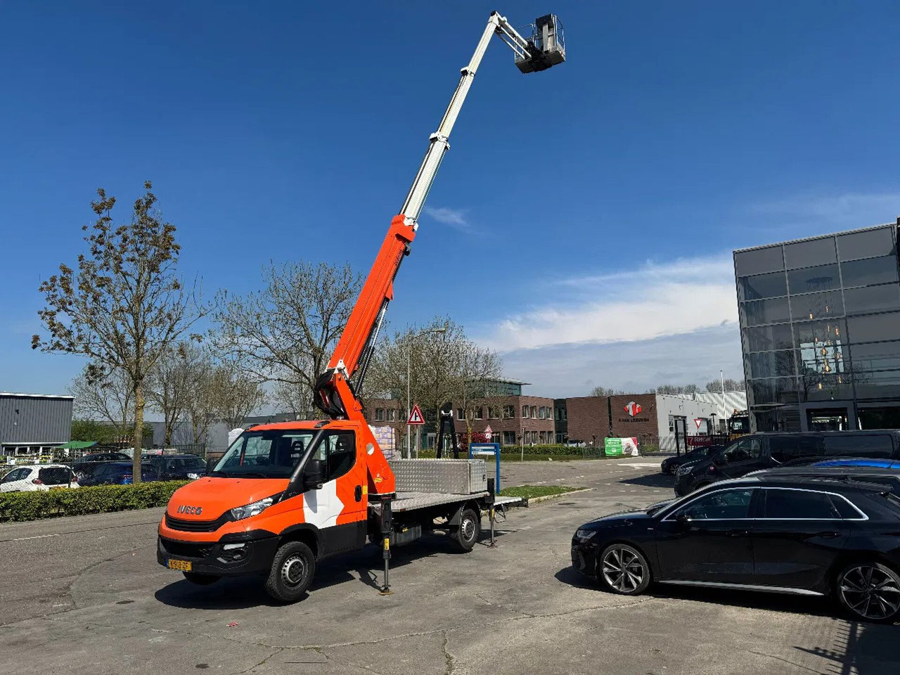 Iveco DAILY 35 140 SCORPION 2112J 2019 - Vazdušna platforma montirana na kamion: slika 1 Iveco DAILY 35 140 SCORPION 2112J 2019 - Vazdušna platforma montirana na kamion: slika 1