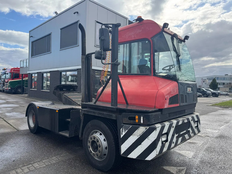 Kalmar TT612D 4X2 - Terminalni traktor: slika 3 Kalmar TT612D 4X2 - Terminalni traktor: slika 3