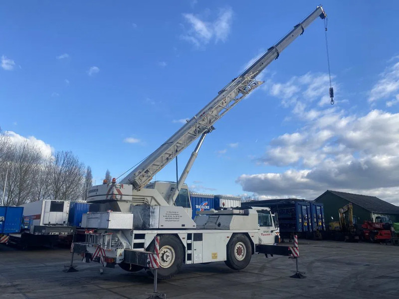 Liebherr LTM1030 - Autokran za sve terene: slika 2 Liebherr LTM1030 - Autokran za sve terene: slika 2