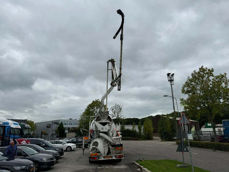 MAN TGS 35.400 8X4 PUTZMEISTER PUMP 21-3 + LIEBHERR MIXER - Auto pumpa za beton: slika 3 MAN TGS 35.400 8X4 PUTZMEISTER PUMP 21-3 + LIEBHERR MIXER - Auto pumpa za beton: slika 3