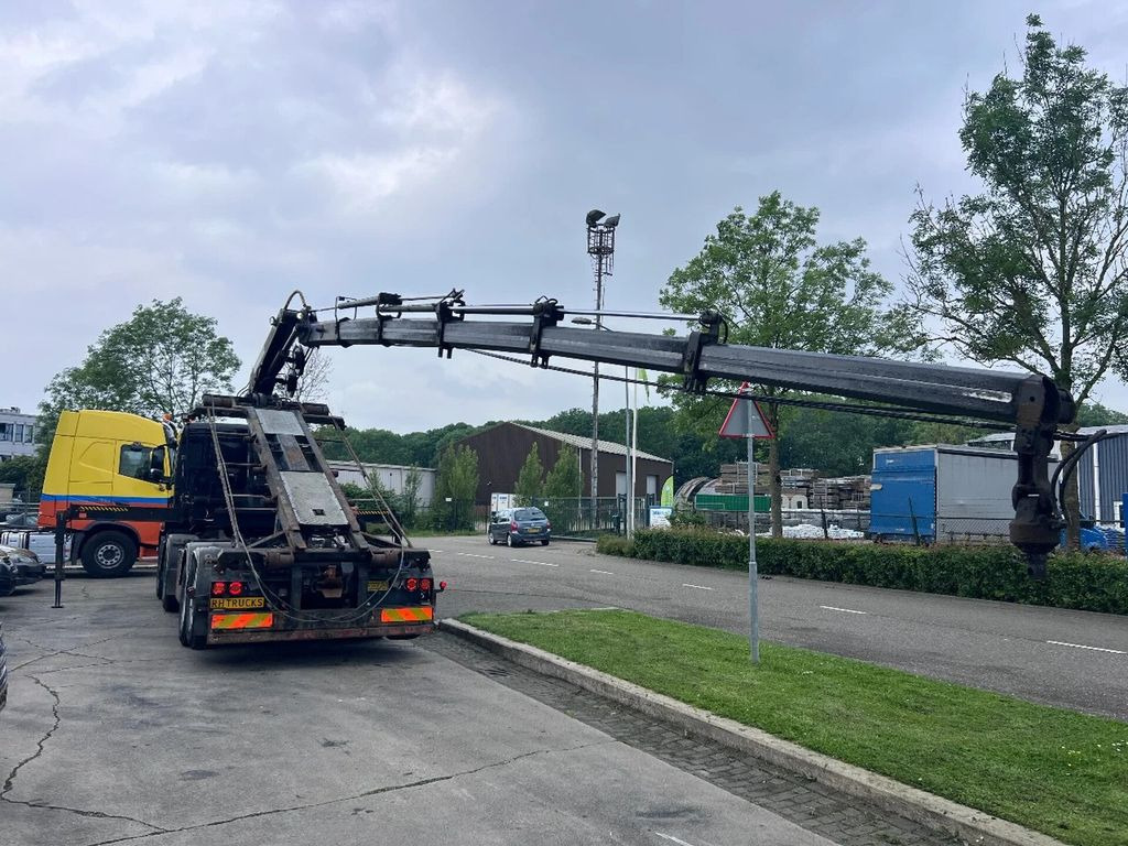 MAN TGS 35.440 8X2-4 + HIAB 220C-5 REMOTE + CABLE LI - Kamion sa hidrauličnom kukom: slika 5 MAN TGS 35.440 8X2-4 + HIAB 220C-5 REMOTE + CABLE LI - Kamion sa hidrauličnom kukom: slika 5