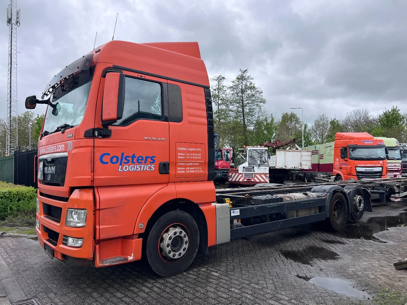 MAN TGX 26.440 XLX 6X2 EURO 5 - BDF CHASSIS + RETARDER - Kamion za prevoz kontejnera/ Kamion sa promenjivim sandukom: slika 1 MAN TGX 26.440 XLX 6X2 EURO 5 - BDF CHASSIS + RETARDER - Kamion za prevoz kontejnera/ Kamion sa promenjivim sandukom: slika 1