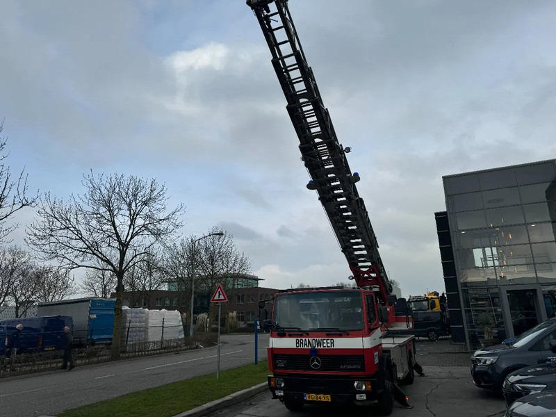 Mercedes-Benz 1120 OF MAGIRUS 24 METER + KORF + SLANGS - Vatrogasni kamion: slika 3 Mercedes-Benz 1120 OF MAGIRUS 24 METER + KORF + SLANGS - Vatrogasni kamion: slika 3