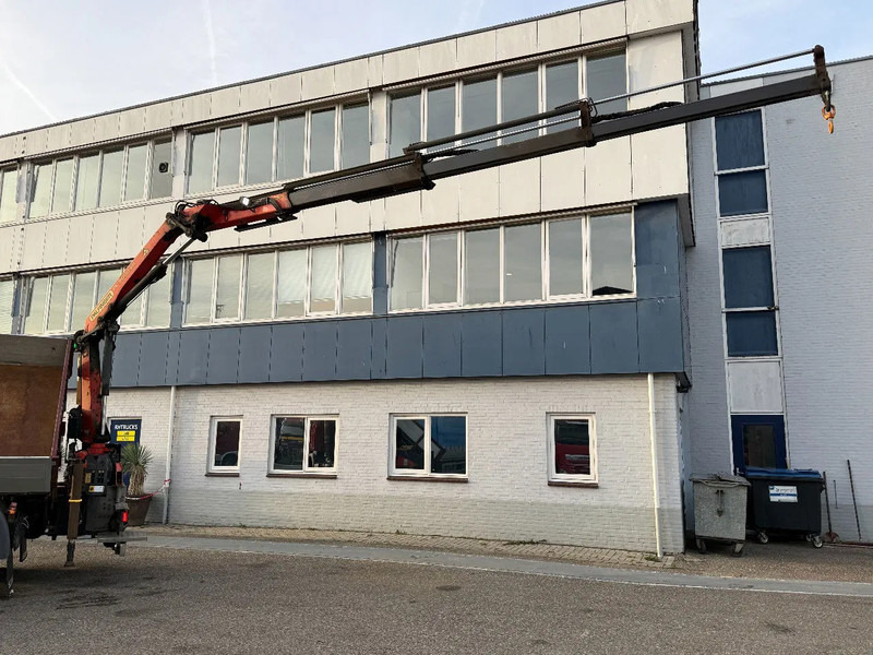 Scania G370 4X4 EURO 6 + 3-SIDE TIPPER + PALFINGER PK9002 + REMOTE - Kamion sa dizalicom: slika 4 Scania G370 4X4 EURO 6 + 3-SIDE TIPPER + PALFINGER PK9002 + REMOTE - Kamion sa dizalicom: slika 4