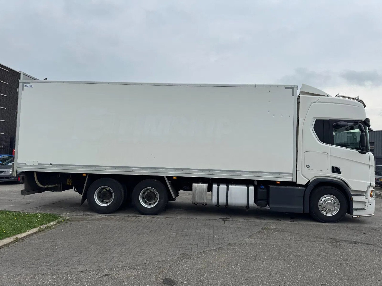 Scania R650 V8 6X4 - EURO 6 + THERMOKING - Hladnjača: slika 4 Scania R650 V8 6X4 - EURO 6 + THERMOKING - Hladnjača: slika 4