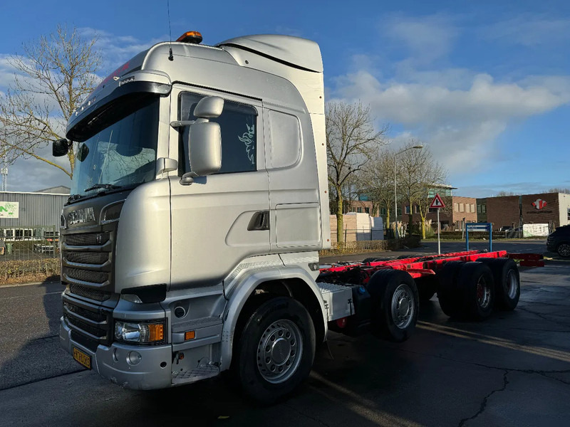 Scania R730 V8 8X4 EURO 6 BIG AXLES - Kamion sa golom šasijom i zatvorenom kabinom: slika 2 Scania R730 V8 8X4 EURO 6 BIG AXLES - Kamion sa golom šasijom i zatvorenom kabinom: slika 2