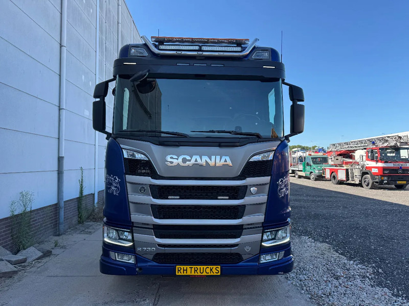 Scania R730 V8 8X4 EURO 6 HUB REDUCTION RETARDER - Kamion sa golom šasijom i zatvorenom kabinom: slika 2 Scania R730 V8 8X4 EURO 6 HUB REDUCTION RETARDER - Kamion sa golom šasijom i zatvorenom kabinom: slika 2