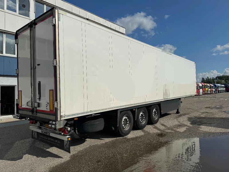 Schmitz Cargobull SCB*S3B THERMO KING SLX 300E TÜV TILL 03-2026 - Poluprikolica hladnjače: slika 4 Schmitz Cargobull SCB*S3B THERMO KING SLX 300E TÜV TILL 03-2026 - Poluprikolica hladnjače: slika 4