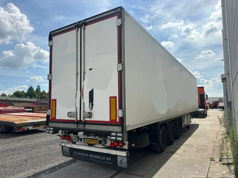 Schmitz Cargobull SCB*S3B THERMO KING SLX300E 3 AXLE - Poluprikolica hladnjače: slika 5 Schmitz Cargobull SCB*S3B THERMO KING SLX300E 3 AXLE - Poluprikolica hladnjače: slika 5