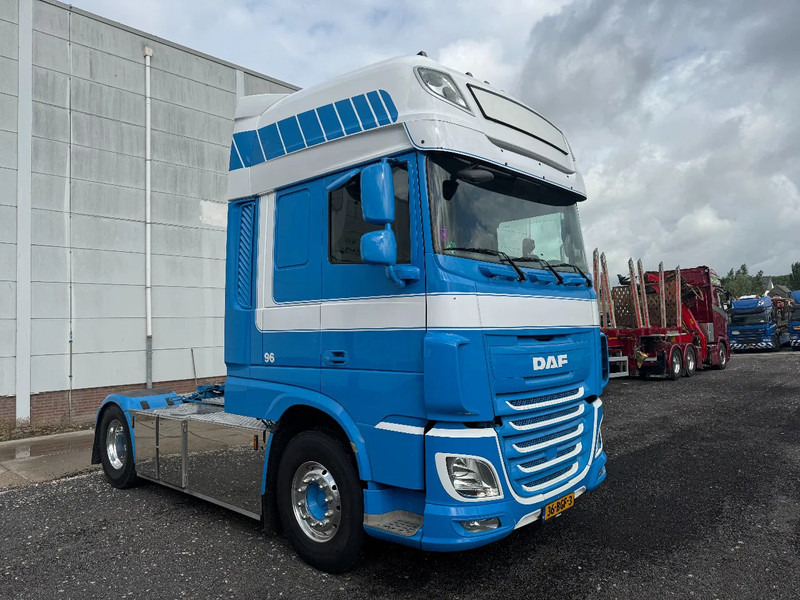DAF XF 440 4X2 EURO 6 ADR - Tegljač: slika 2 DAF XF 440 4X2 EURO 6 ADR - Tegljač: slika 2