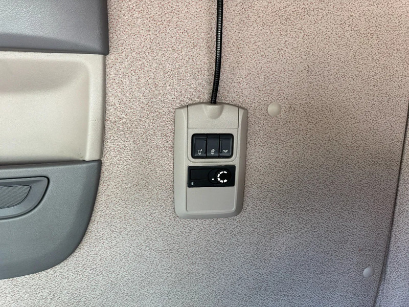 Tegljač DAF XF 440 4X2 - EURO 6 + ADR + TÜV 12-2025: slika 20 Tegljač DAF XF 440 4X2 - EURO 6 + ADR + TÜV 12-2025: slika 20