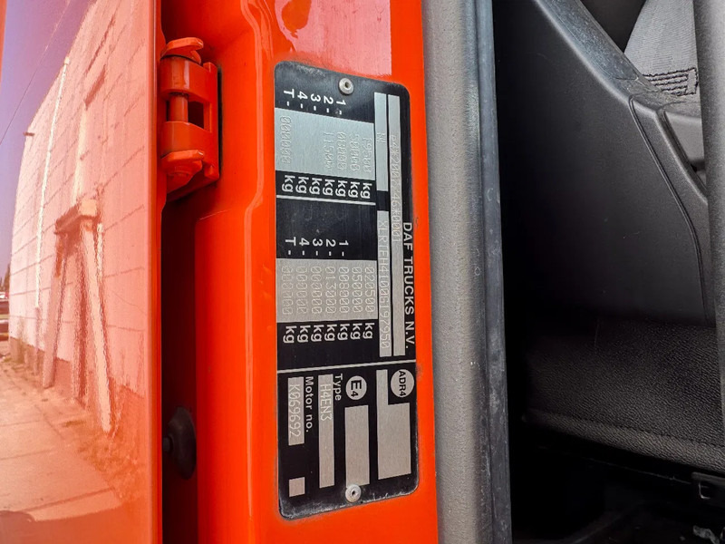 Tegljač DAF XF 450 4X2 EURO 6 SKIRTS STANDKLIMA: slika 14