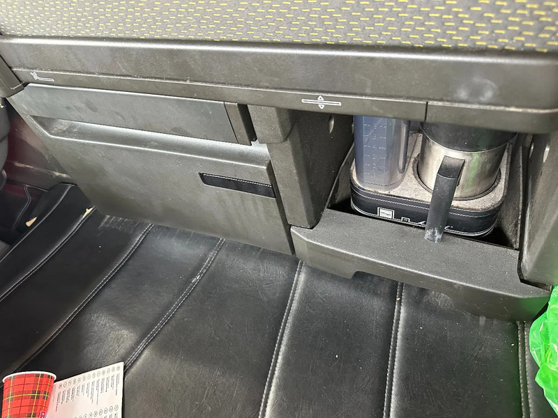 Lizing Volvo FH 16.750 8X4, 180 TON POWER STEERING HYDRAULIC Volvo FH 16.750 8X4, 180 TON POWER STEERING HYDRAULIC: slika 15 Lizing Volvo FH 16.750 8X4, 180 TON POWER STEERING HYDRAULIC Volvo FH 16.750 8X4, 180 TON POWER STEERING HYDRAULIC: slika 15