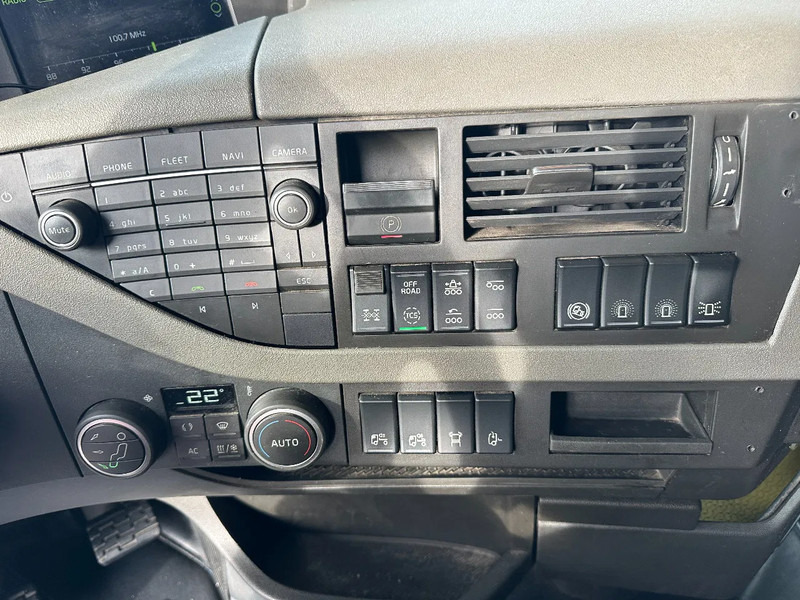 Lizing Volvo FH 16.750 8X4, 180 TON POWER STEERING HYDRAULIC Volvo FH 16.750 8X4, 180 TON POWER STEERING HYDRAULIC: slika 16 Lizing Volvo FH 16.750 8X4, 180 TON POWER STEERING HYDRAULIC Volvo FH 16.750 8X4, 180 TON POWER STEERING HYDRAULIC: slika 16