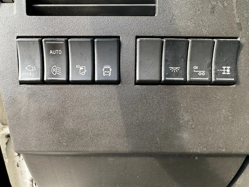 Lizing Volvo FH 16.750 8X4, 180 TON POWER STEERING HYDRAULIC Volvo FH 16.750 8X4, 180 TON POWER STEERING HYDRAULIC: slika 18 Lizing Volvo FH 16.750 8X4, 180 TON POWER STEERING HYDRAULIC Volvo FH 16.750 8X4, 180 TON POWER STEERING HYDRAULIC: slika 18