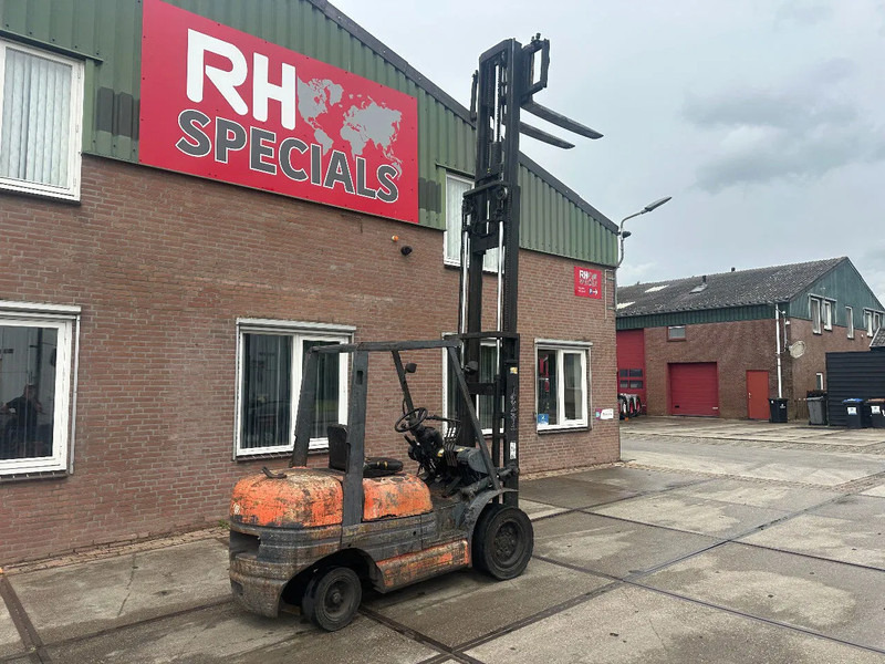 Toyota 6FDF 30 3 TO - Viljuškar: slika 2 Toyota 6FDF 30 3 TO - Viljuškar: slika 2