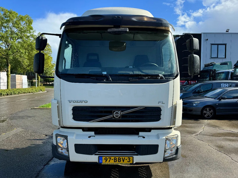 Volvo FL 240 4X2 - EURO 5 CHASSIS - Kamion sa golom šasijom i zatvorenom kabinom: slika 2 Volvo FL 240 4X2 - EURO 5 CHASSIS - Kamion sa golom šasijom i zatvorenom kabinom: slika 2