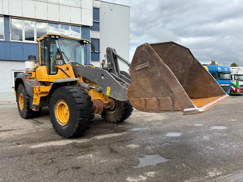 Volvo L120H, CE, 8314 UUR + CDC-STEERING - Utovarivač točkaš: slika 5 Volvo L120H, CE, 8314 UUR + CDC-STEERING - Utovarivač točkaš: slika 5