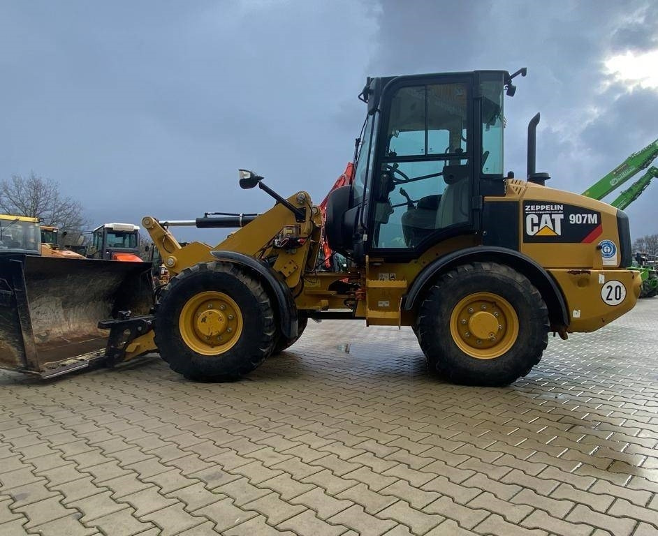 CAT 907 M - Utovarivač točkaš: slika 4 CAT 907 M - Utovarivač točkaš: slika 4