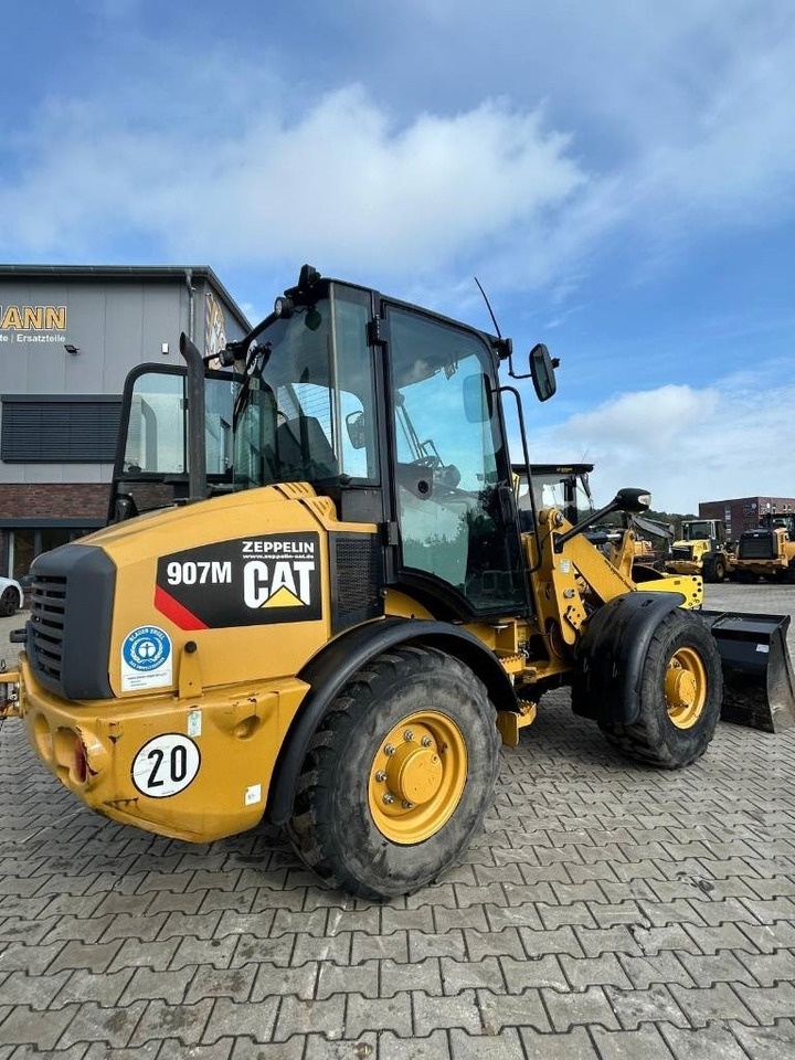 CAT 907 M - Utovarivač točkaš: slika 2 CAT 907 M - Utovarivač točkaš: slika 2