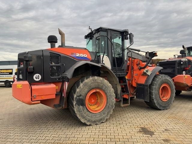 Hitachi ZW 250-6 - Utovarivač točkaš: slika 3 Hitachi ZW 250-6 - Utovarivač točkaš: slika 3