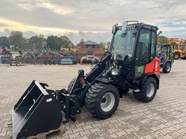 Kubota RT 260-2 - Utovarivač točkaš: slika 4 Kubota RT 260-2 - Utovarivač točkaš: slika 4