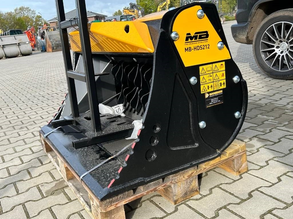 MB CRUSHER HDS 212 - Kašika za bager: slika 1 MB CRUSHER HDS 212 - Kašika za bager: slika 1