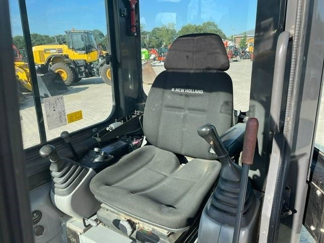 New Holland E 29 B SR - Mini bager: slika 4 New Holland E 29 B SR - Mini bager: slika 4
