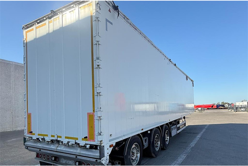 Legras 93 m³ - Poluprikolica sa pokretnim podom: slika 4 Legras 93 m³ - Poluprikolica sa pokretnim podom: slika 4