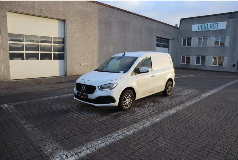 Mercedes-Benz Citan 110 CDI - Dostavno vozilo sa zatvorenim sandukom: slika 4 Mercedes-Benz Citan 110 CDI - Dostavno vozilo sa zatvorenim sandukom: slika 4