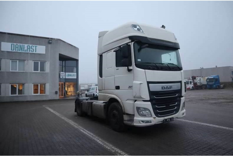 DAF XF 460 EURO 6 - Tegljač: slika 2 DAF XF 460 EURO 6 - Tegljač: slika 2