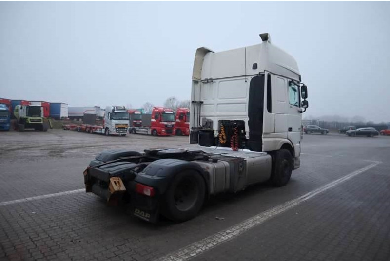 DAF XF 460 EURO 6 - Tegljač: slika 3 DAF XF 460 EURO 6 - Tegljač: slika 3