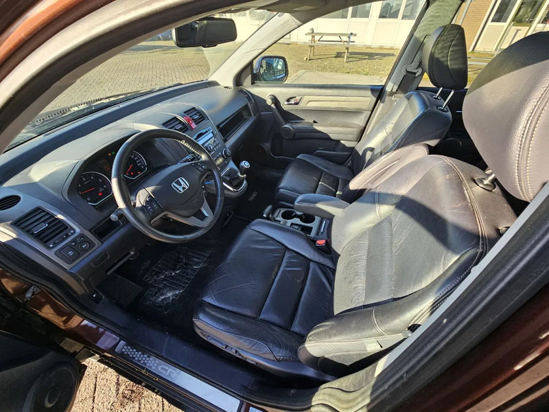 Honda CR-V Manual - Automobil: slika 4 Honda CR-V Manual - Automobil: slika 4