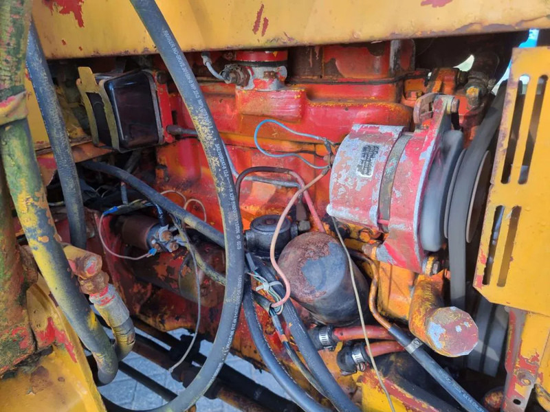 Traktor John Deere JD410: slika 14 Traktor John Deere JD410: slika 14