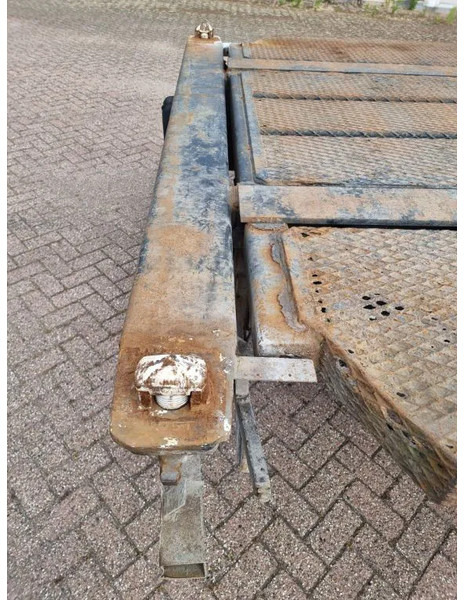 Poluprikolica za prevoz kontejnera/ Poluprikolica sa promenjivim sandukom SNF 10FT - 2x20FT - 40FT - 45FT: slika 9 Poluprikolica za prevoz kontejnera/ Poluprikolica sa promenjivim sandukom SNF 10FT - 2x20FT - 40FT - 45FT: slika 9