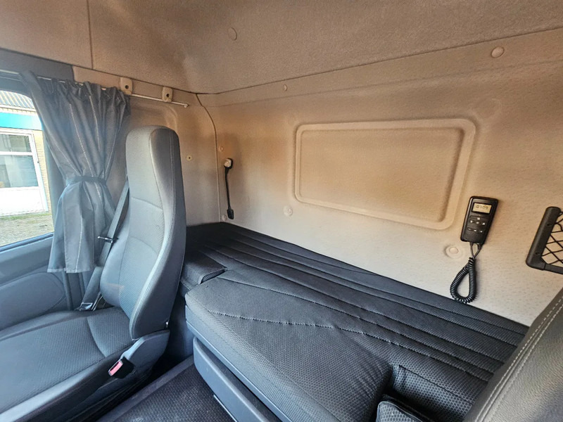 Tegljač Scania G400: slika 13