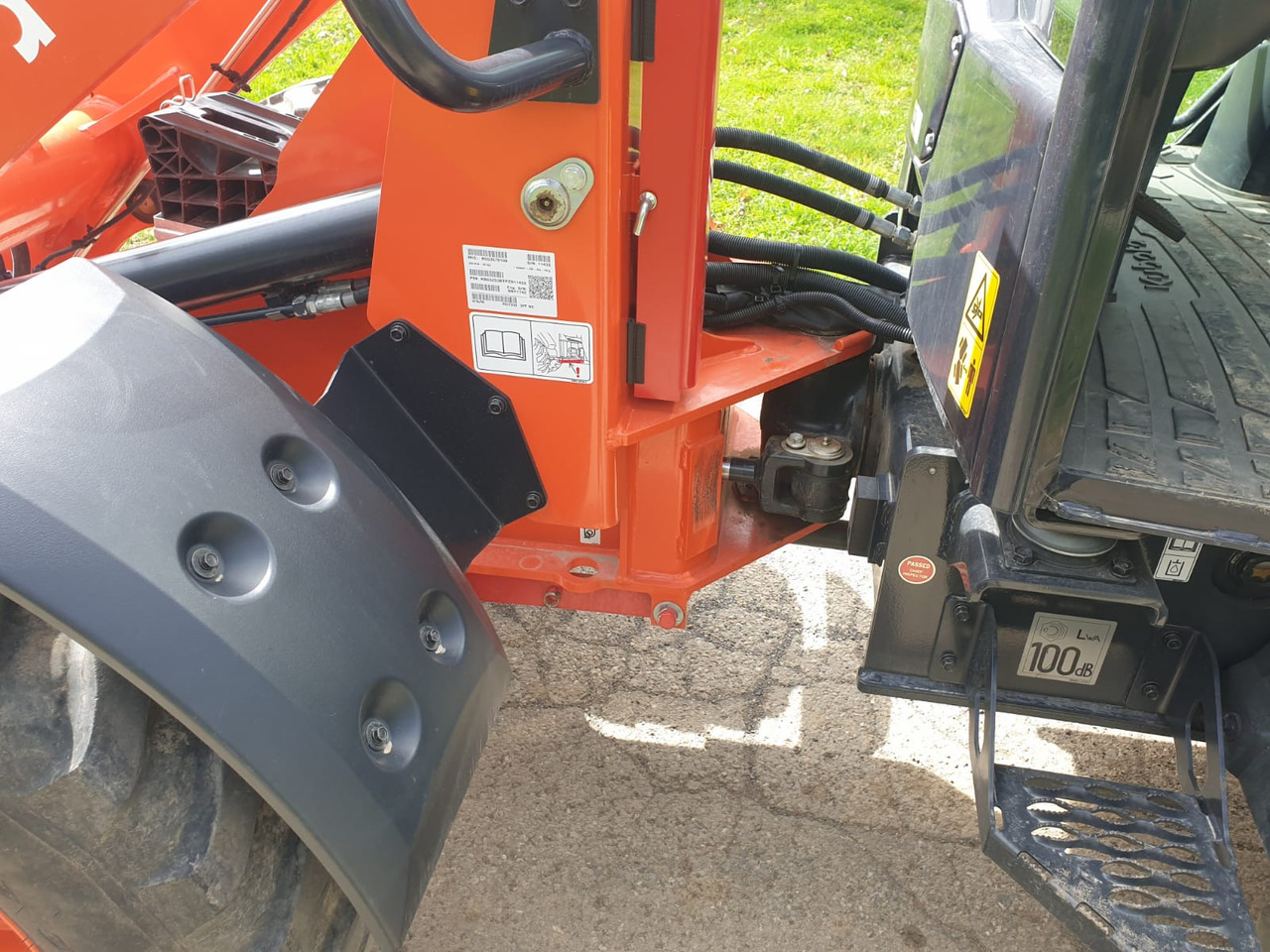 Lizing KUBOTA R 070 KUBOTA R 070: slika 10