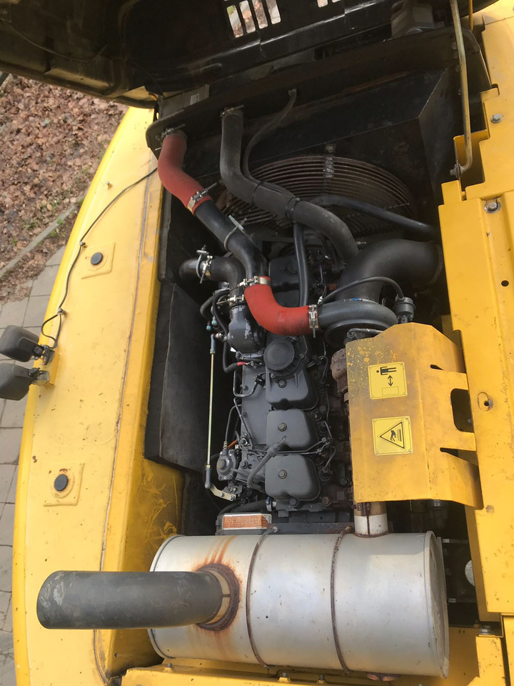 Bager guseničar NEW HOLLAND E 215 B: slika 11