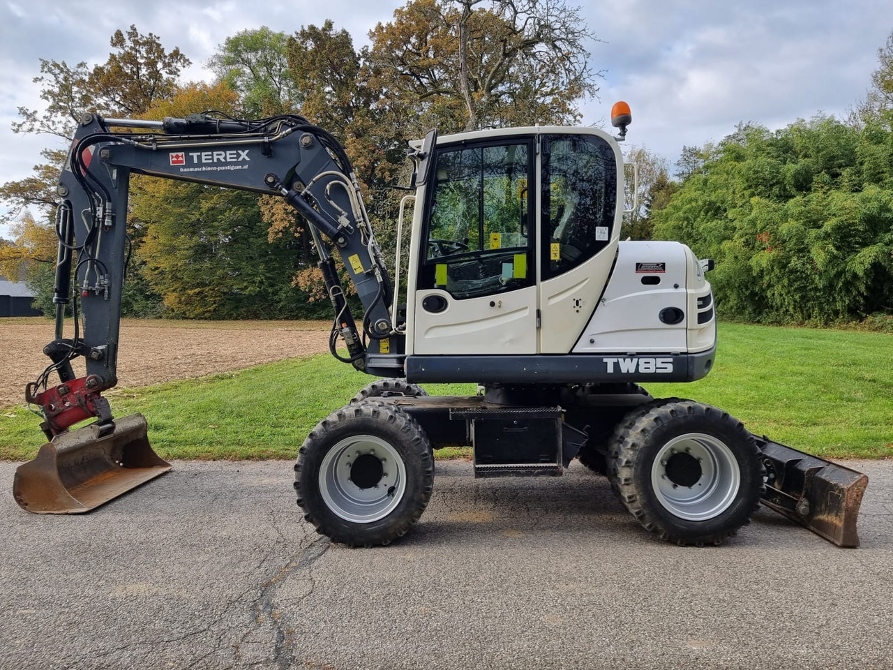 Terex TW 85 - Bager točkaš: slika 1 Terex TW 85 - Bager točkaš: slika 1