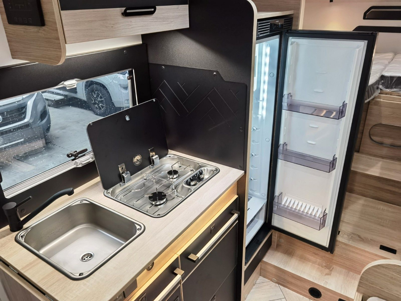 Poluintegrisani kamper Chausson 627 TITANIUM / - 2026 - / EINZELBETTEN & HUBBETT: slika 17