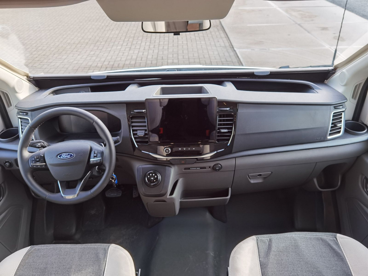 Chausson 630 TITANIUM / - 2026 - / EINZEL. - HUBBETTEN - Poluintegrisani kamper: slika 5 Chausson 630 TITANIUM / - 2026 - / EINZEL. - HUBBETTEN - Poluintegrisani kamper: slika 5