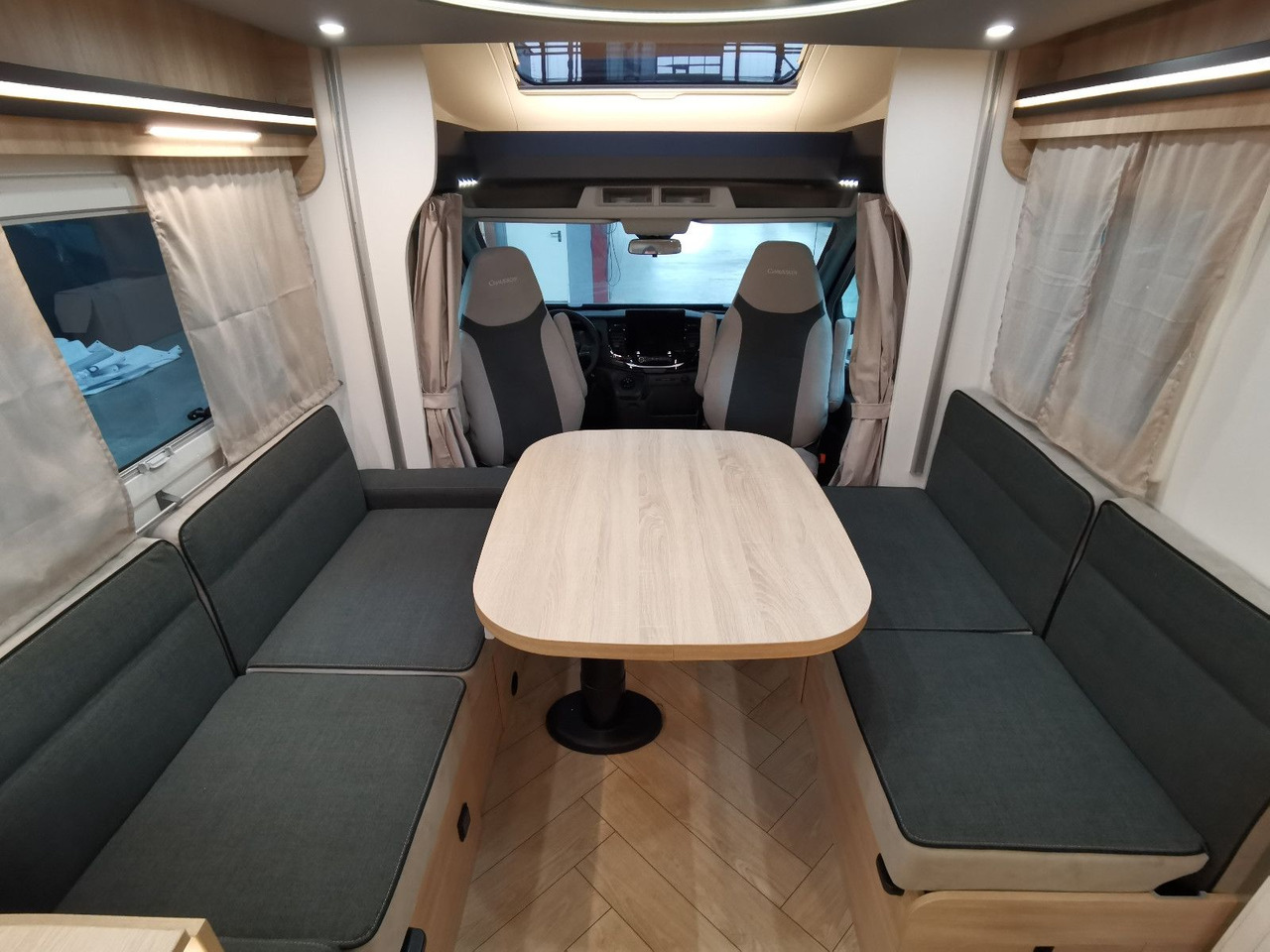 Poluintegrisani kamper Chausson 640 TITANIUM /- 2026 - / XXL - HUBBETT & RAUMBAD: slika 7